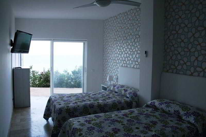 Hotel Boutique Milla De Plata Torreguadiaro Luaran gambar